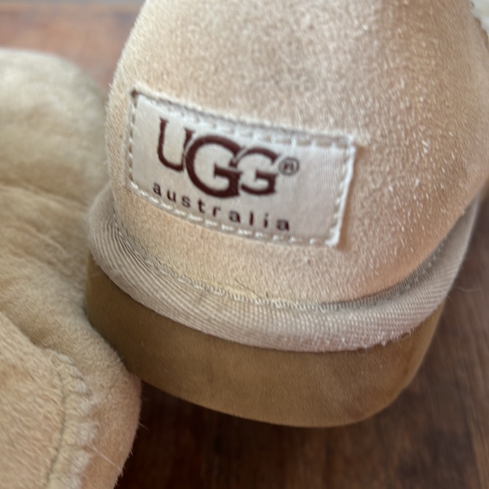 UGGS Shearling boots - Picture 9 of 9